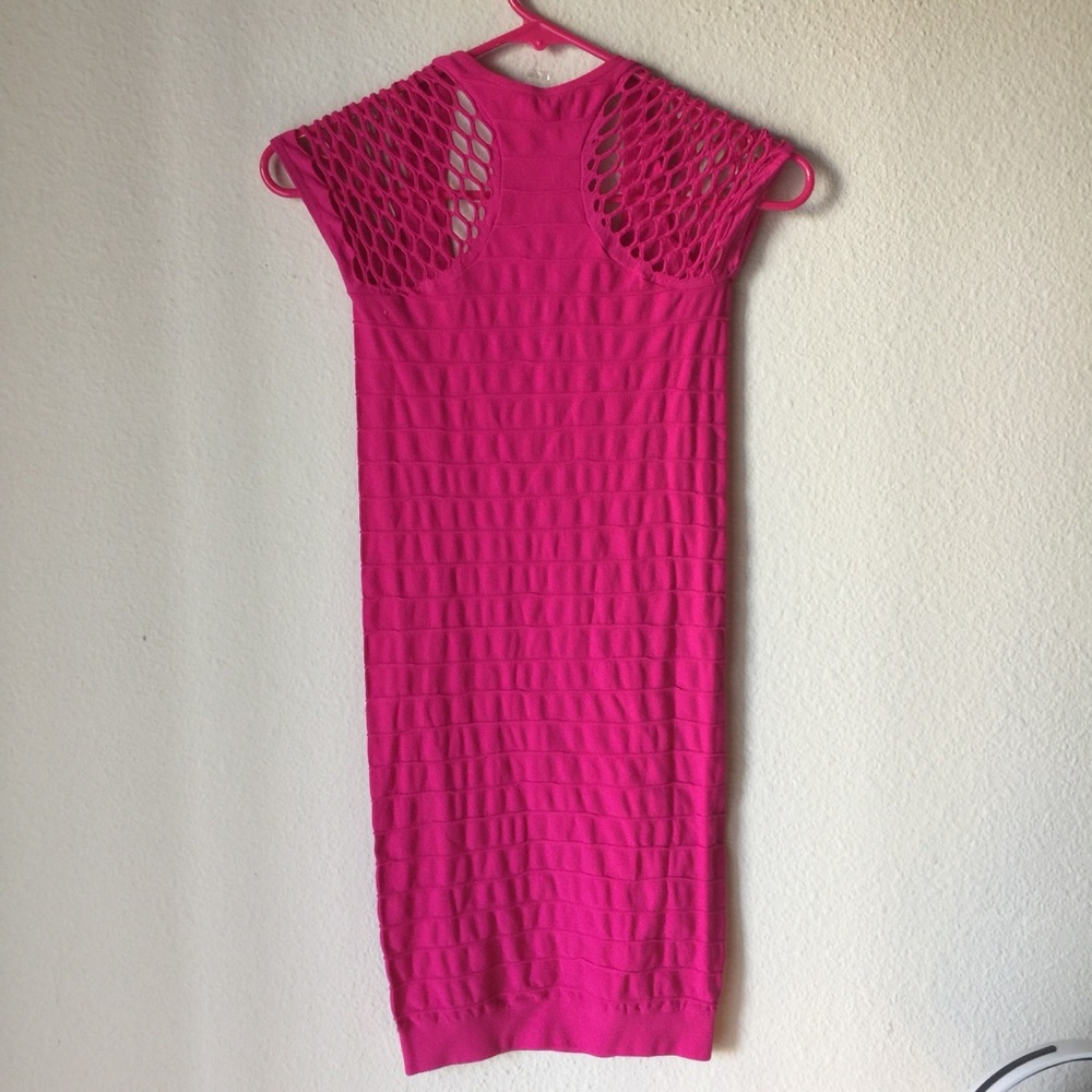 BUNDEL Pink dress and blue net tank - Picture 3 of 7
